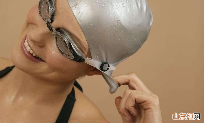 耳朵进水了怎么办