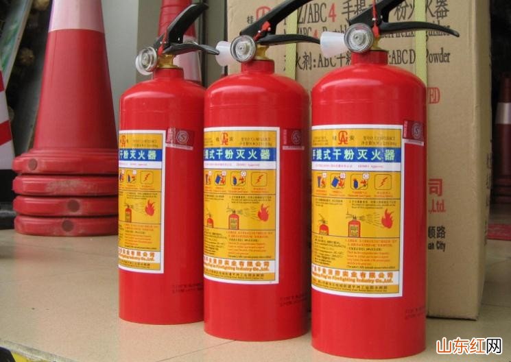 干粉灭火器几年一检