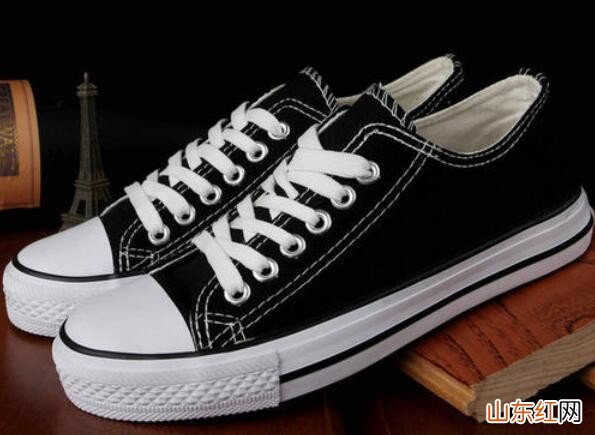 夏天穿帆布鞋热吗