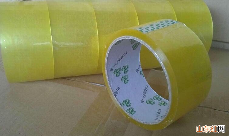 透明胶带撕下墙皮如何补救