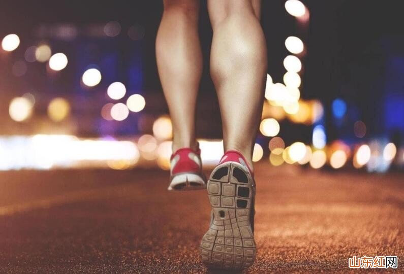 夜跑最佳时间是几点