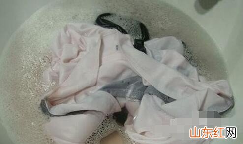 衣服上的油点怎么去除