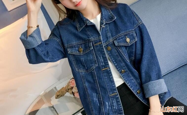 牛仔外套发黄如何清洗