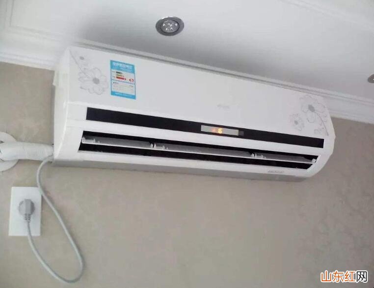 开空调同时开风扇会省电吗