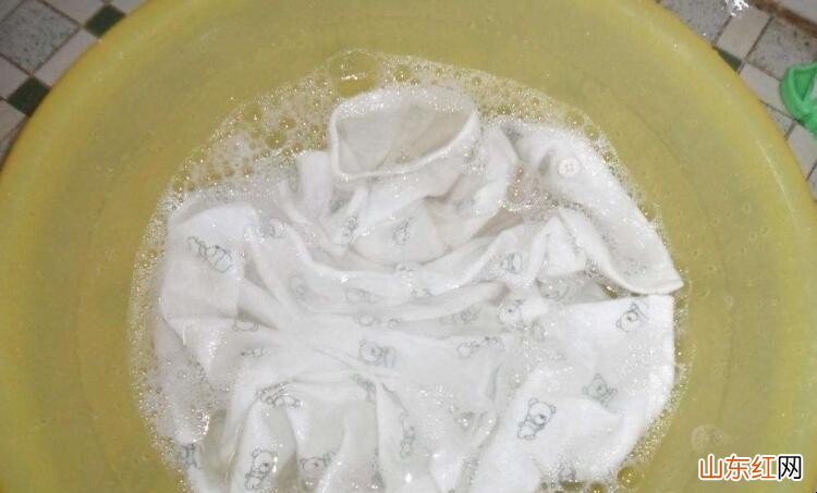 洗衣粉泡衣服多久合适