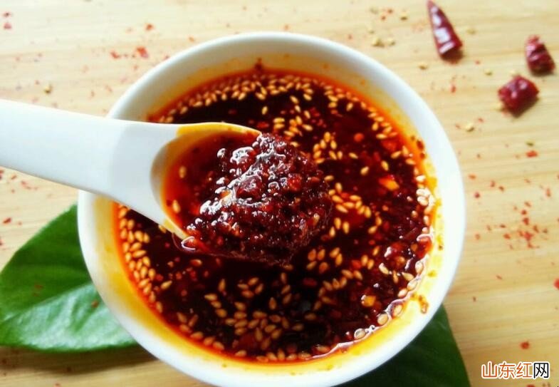 如何去除衣服上的辣椒油