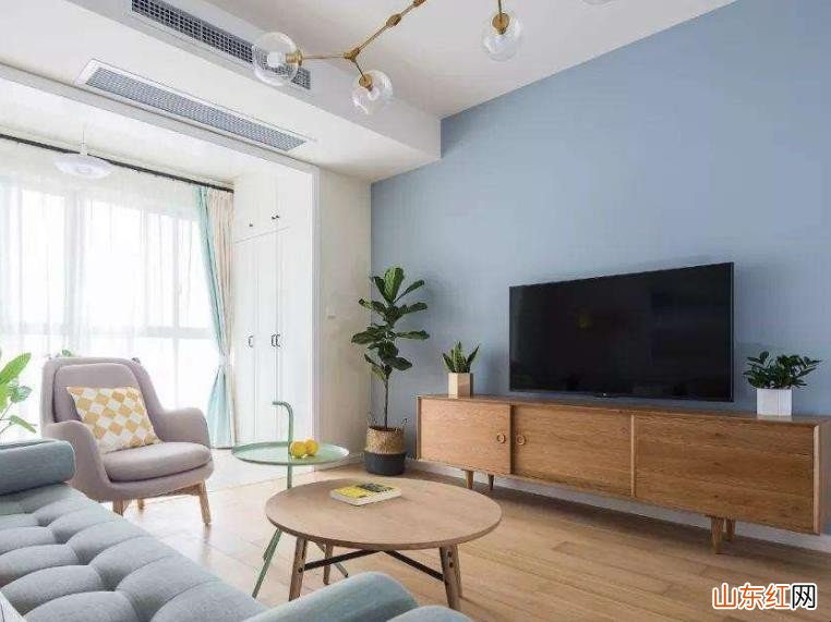 乳胶漆粘到了门上怎么办