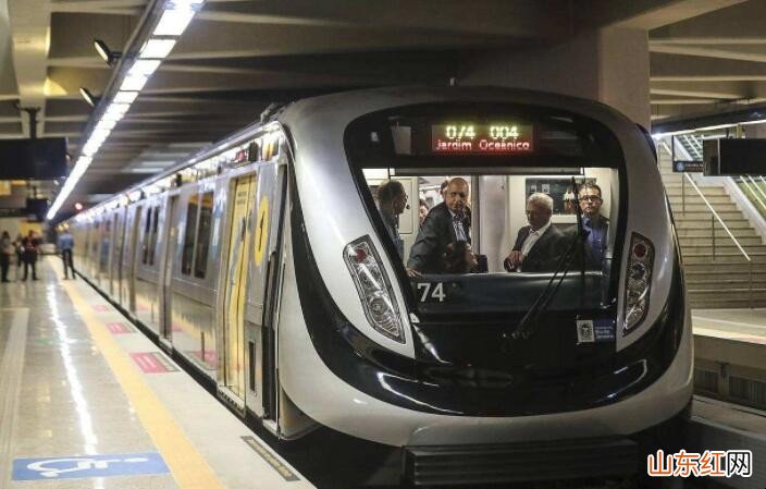 地震时在地铁上怎么办