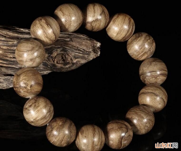 沉香手串怎么保养