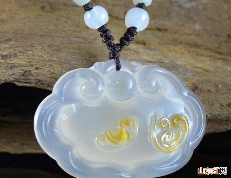 冰彩玉髓的保养方法