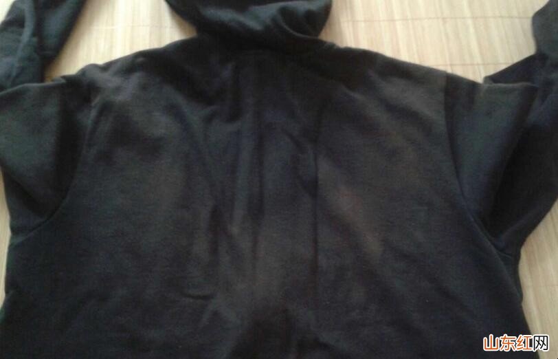 黑色衣服粘毛怎么处理