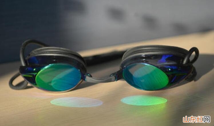 游泳镜防雾有哪些妙招