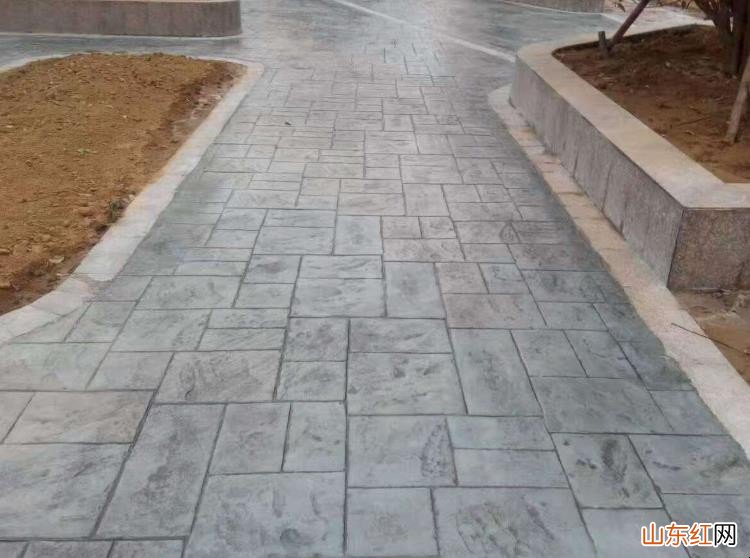 混凝土压模地坪做法是什么