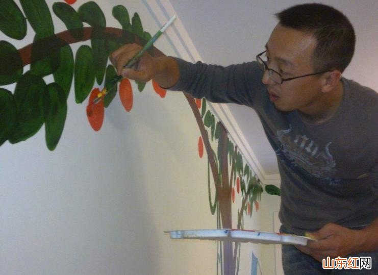 手绘墙画有什么特点