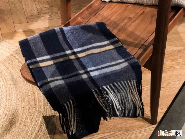 羊毛围巾洗后变硬怎么办