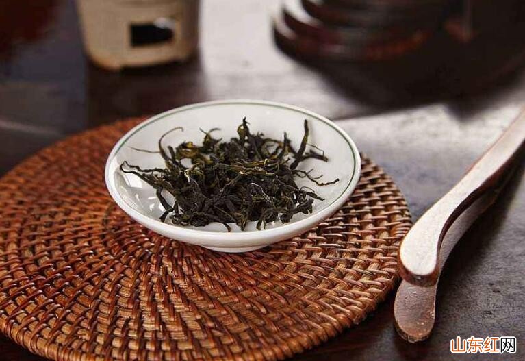 茶叶放在冰箱哪个位置