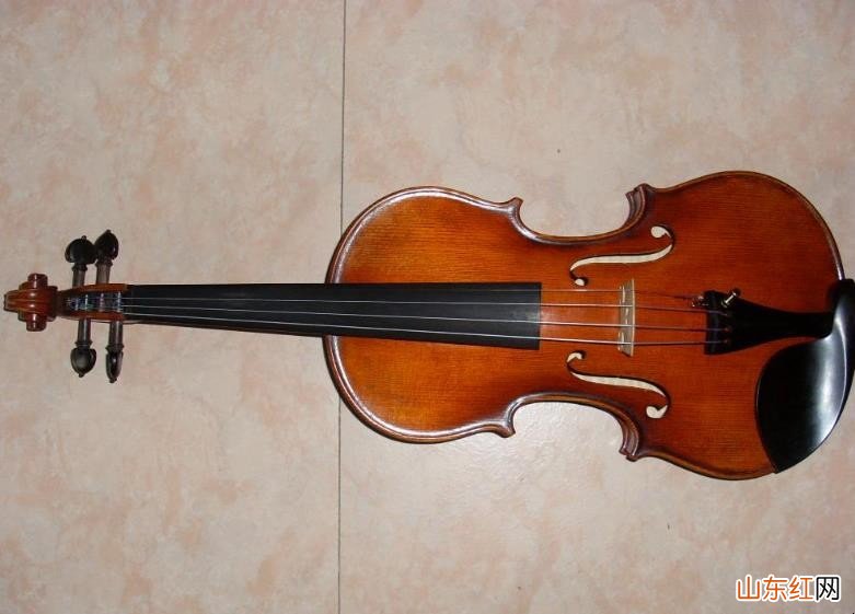 小提琴有几根弦