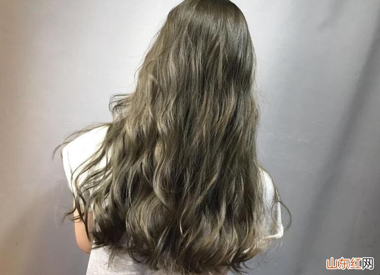 染发膏弄到脸上洗不掉了怎么办