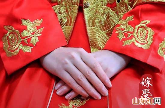 订婚宴敬酒怎么说话比较好