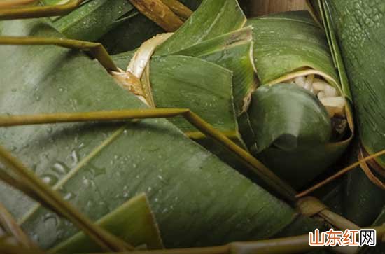 包甜粽子什么时候放糖最好 包甜粽子先放糖还是后放糖好