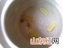 眉豆鸡脚汤的做法 鸡脚软糯汤水香甜配饭最佳