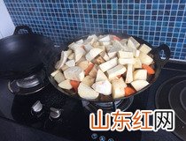 红烧牛肉怎么做好吃又嫩 红烧牛肉的简单做法