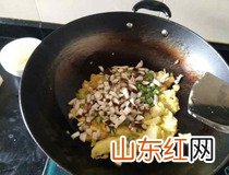 炒饭怎么做好吃 蔬菜鸡蛋炒饭简单一人食做法